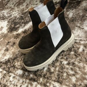 Stylish Black and White Chelsea Boots